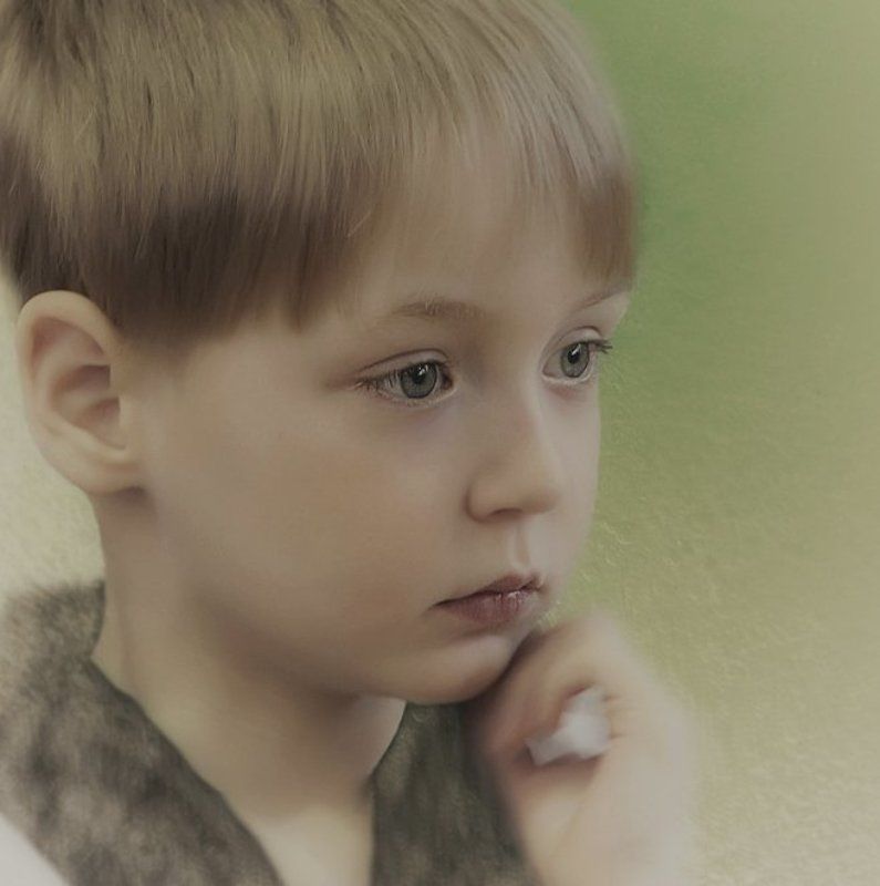 , ребёнок, детство, настроение, змоции Грустно.. фото превью