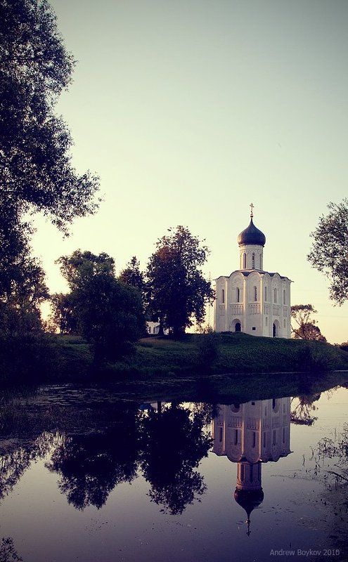 Рассвет у храма фото превью