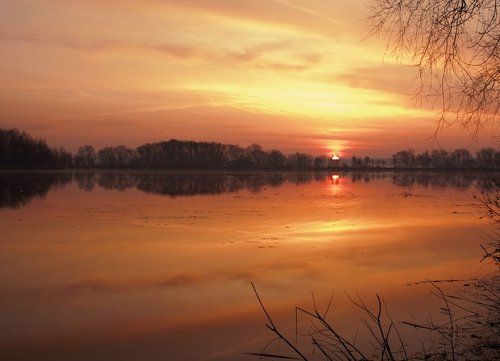 Рассвет в красках заката.