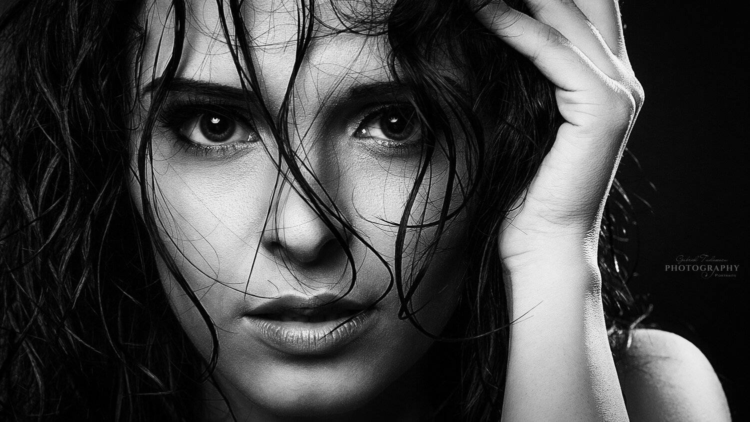 portrait, black & white, Gabriel Tudosescu EFIAP