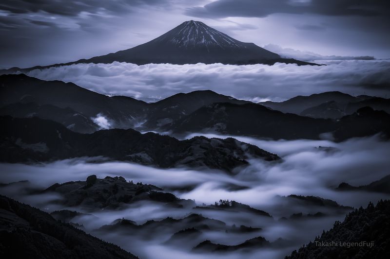 Valley of clouds (Blue ink virsion) фото превью