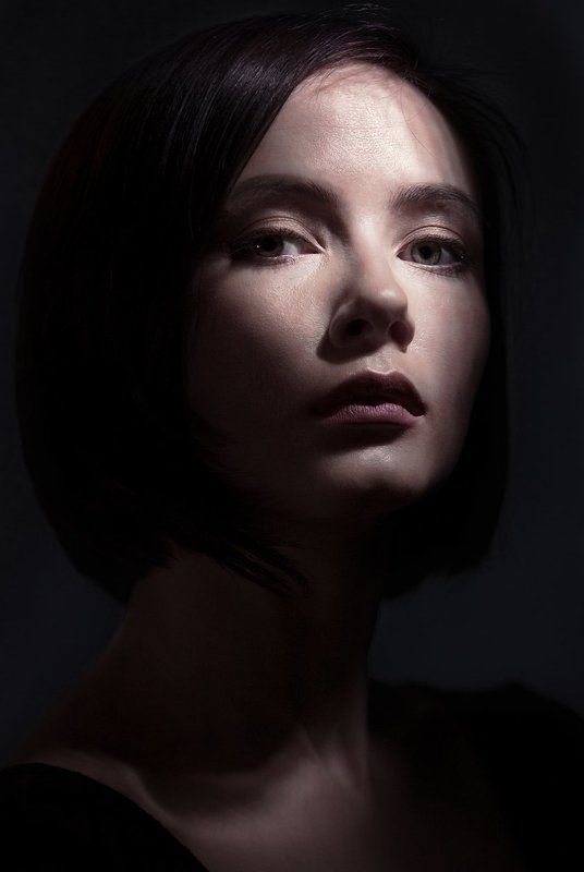 портрет, классический, студийный, гламур, крупный план, взгляд, девушка, art work, fine art, davydov, beauty, романтический, ретро, низкая тональность, жёсткий свет, свето-тень, арт портрет, девушка, * * * фото превью
