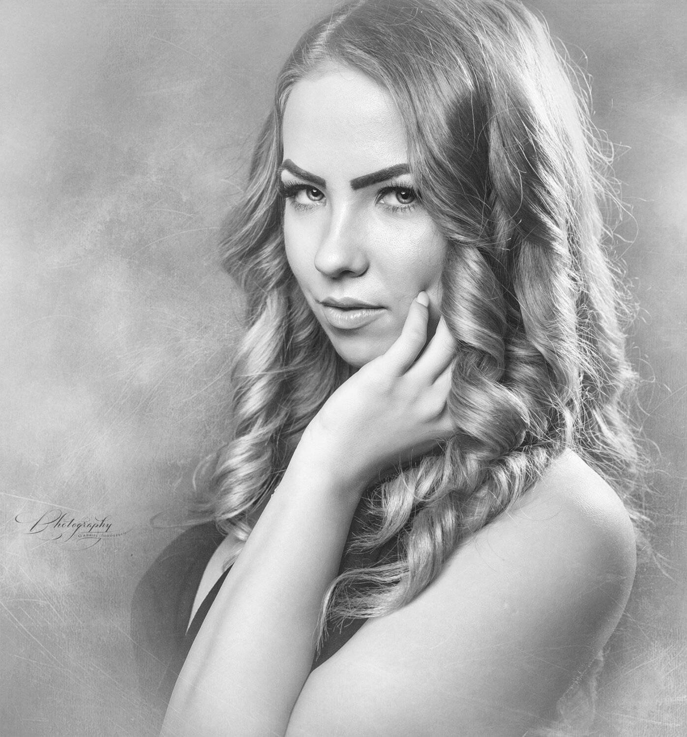 portrait, black & white, Gabriel Tudosescu EFIAP