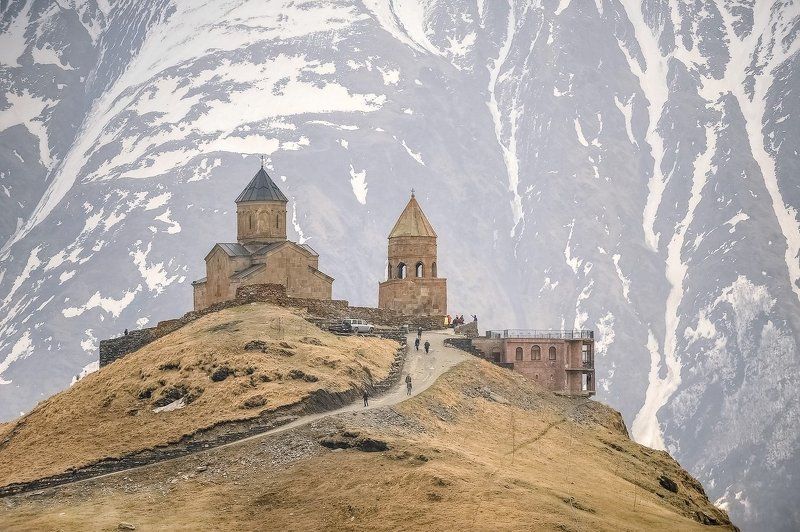 церковь Святой Троицы в Гергети фото превью