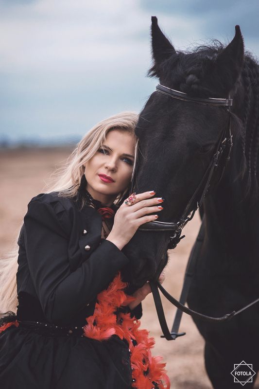 portrait, portraiture, fashion, outdoors  фото превью