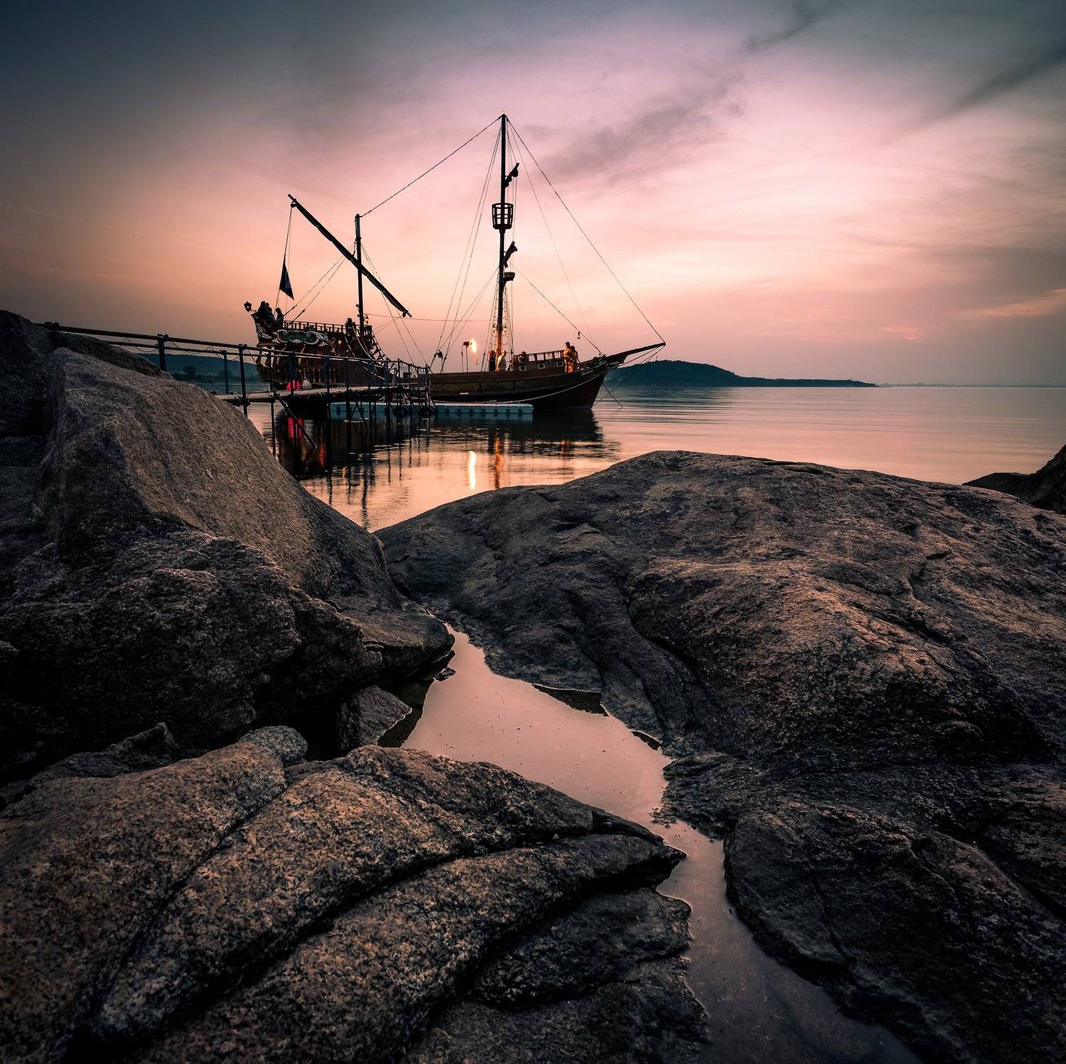sunset, ship, sea, rock, sky, water, waterscape, Jeni Madjarova