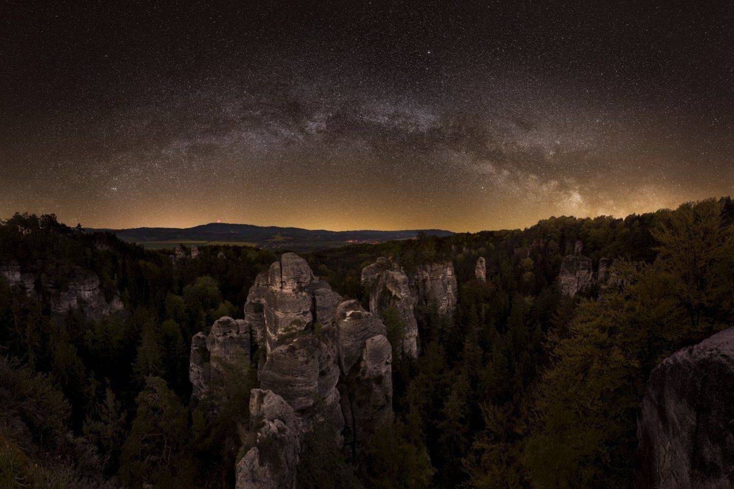 czech paradise, czech republic, milky way, starscape,, Jakub M&uuml;ller