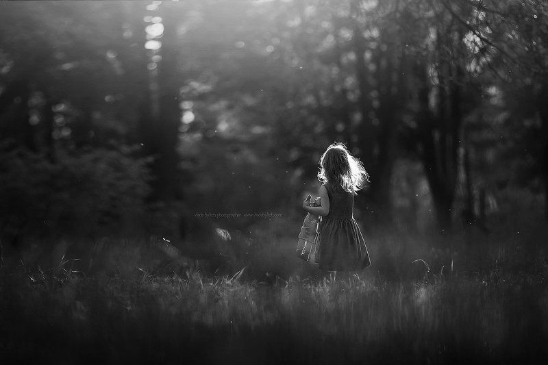 черно-белое, чб, прогулка, весна, Влада Былич, фотограф Влада Былич, детская фотография, детский фотограф, семейный фотограф, фотограф в краснодаре  фото превью