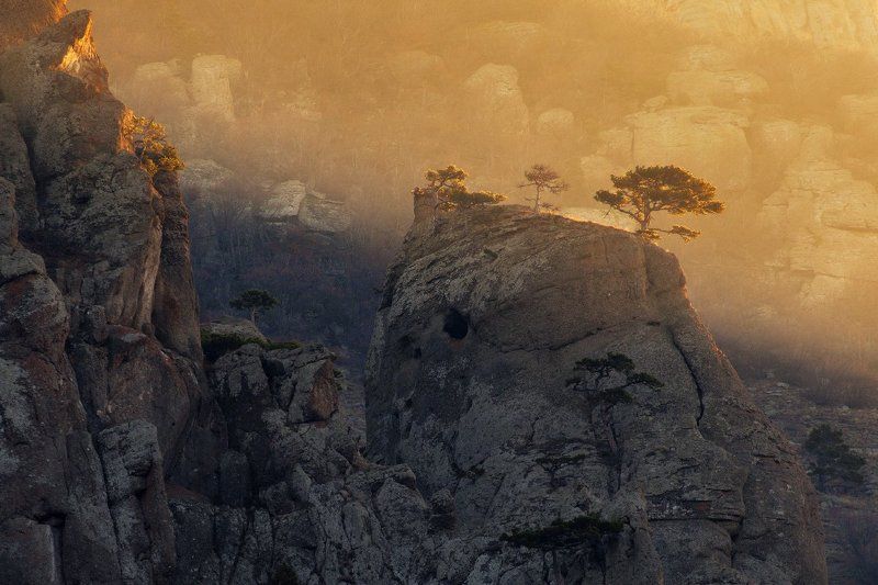 Осенние скалы Демерджи фото превью