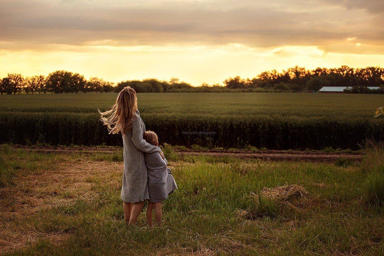 семья, поле, закат, детский фотограф, детский и семейный фотограф, семейный фотограф, влада былич, фотограф влада былич, Былич Влада