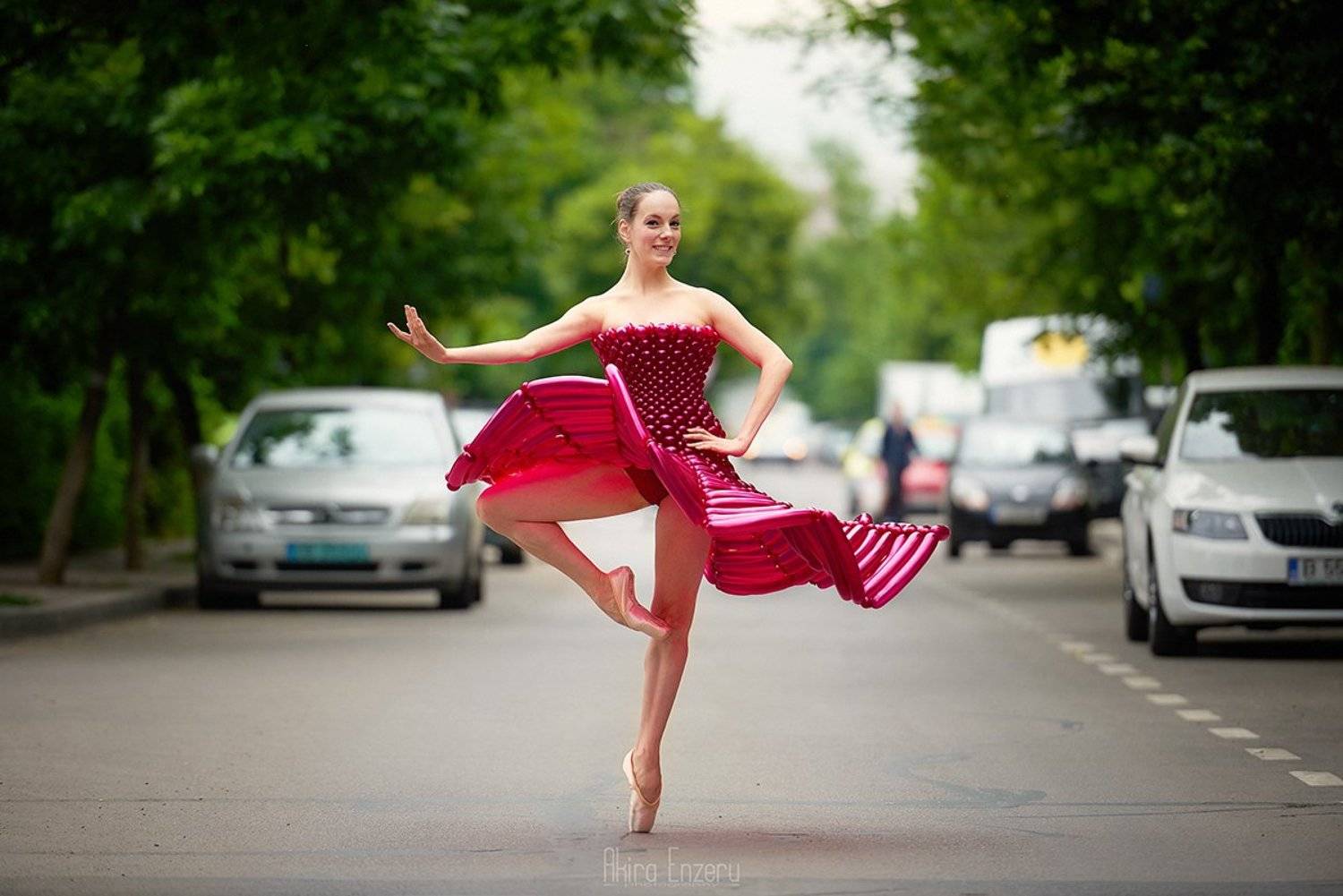 ballerina, dance, dancing, portrait, street, outdoor, Enzeru Akira