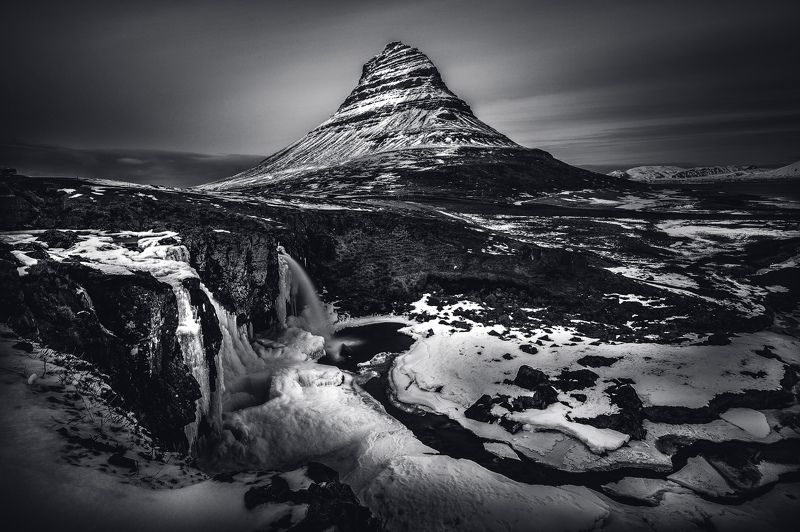 гора снег исландия Frozen фото превью