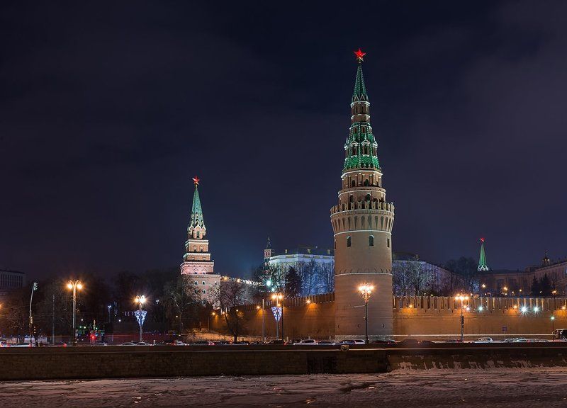 архитектура, строения, ночь, россия, москва, улица, зима, холод, снег, лед, кремль, река, набережная, звезды, каникулы, рождество, прогулка, новый год, Architecture, buildings,night, russia, moscow, street, winter, cold, snow, ice, kremlin Кремль фото превью