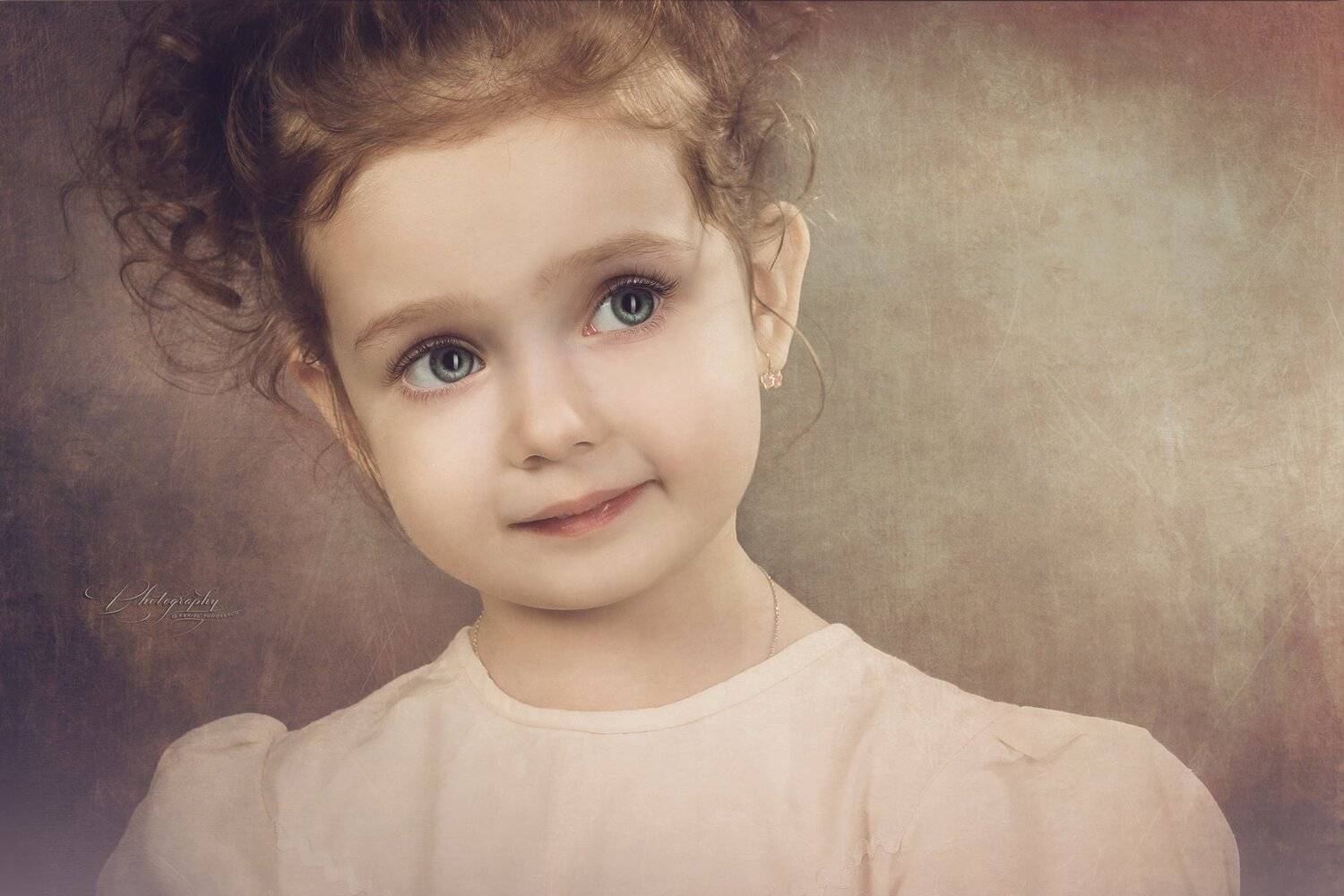 portrait, Gabriel Tudosescu EFIAP