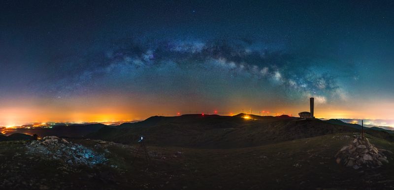 Saucer in the Mountain фото превью