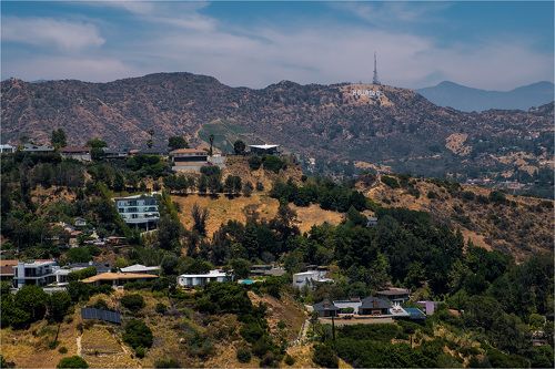 [hollywood hills]