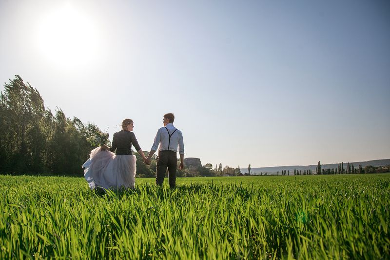 свадьба, крым, свадебный фотограф, любовь, поле, горы, природа, симферополь, бахчисарай,пара, прогулка, весна, фотосессия Дима и Кристина фото превью