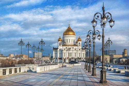 Храм Христа Спасителя и фонари