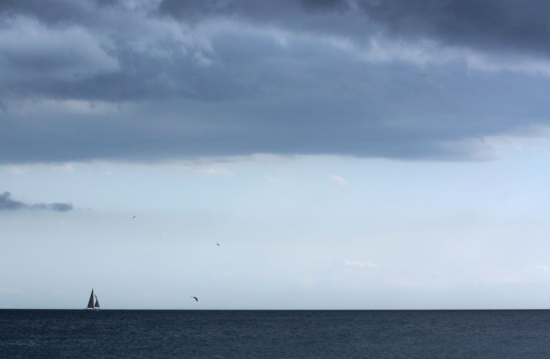 Чернеет парус одинокий..... фото превью