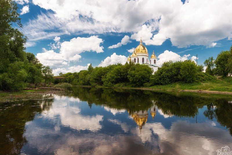 Моршанский Свято-Троицкий собор и река Цна фото превью