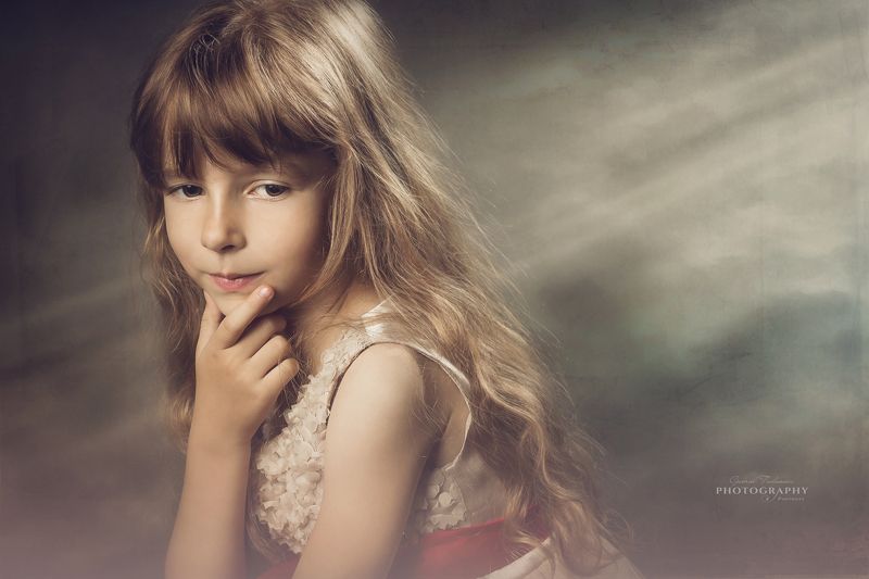 portrait Rahela фото превью