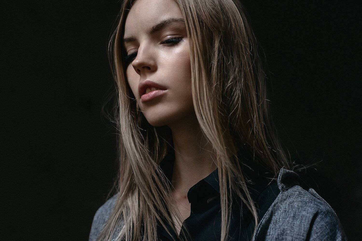 портрет, девушка, ветер, ритм, арт, чб, Павел Соколов