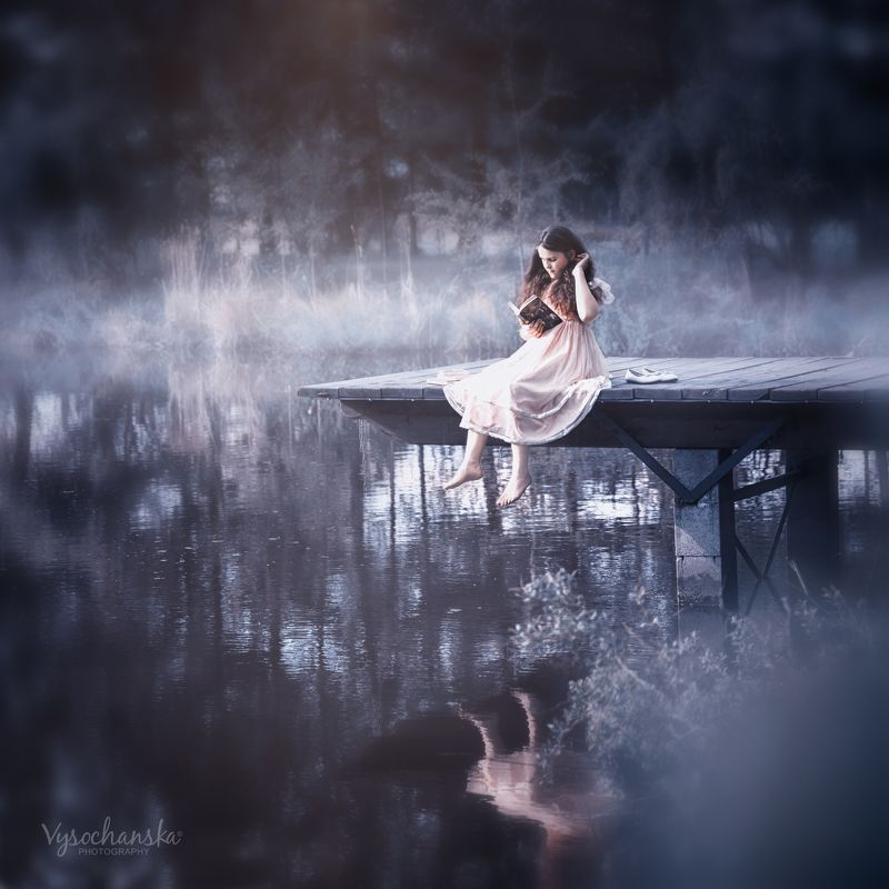 girl, night, moonlight, reading, lake, forest, book Girl reading under the moonlight фото превью