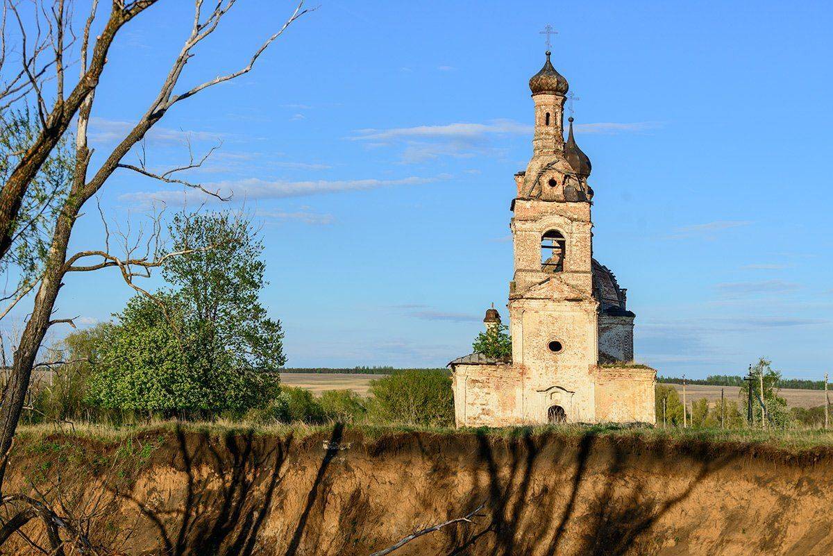 храмы, Владислав Никишин