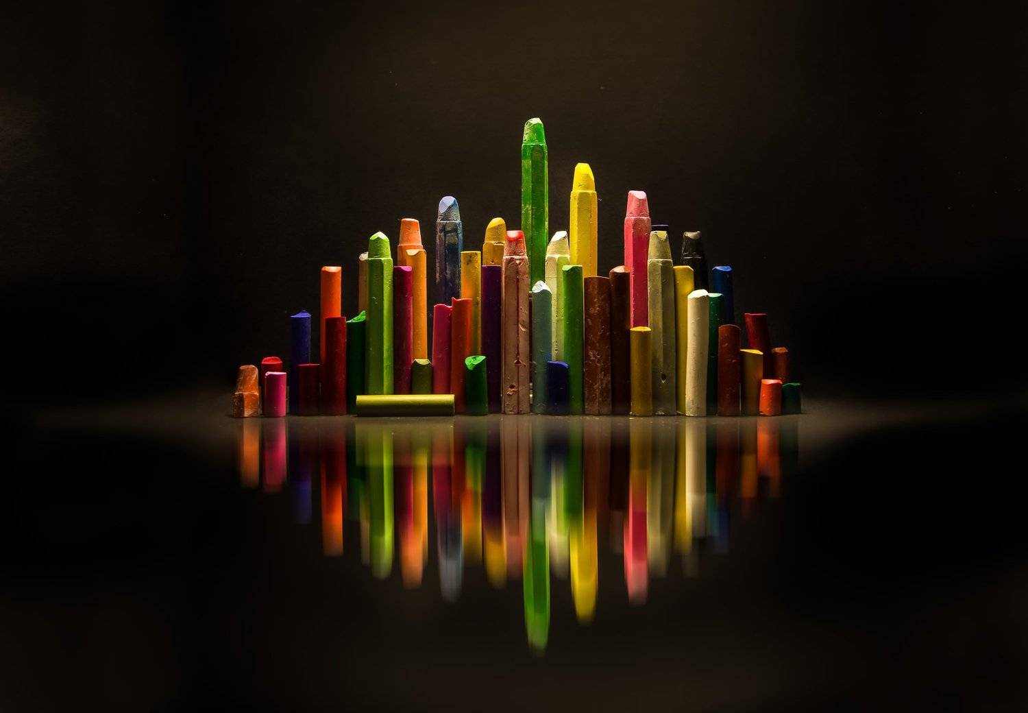 city, abstract, concept, reflections, art, pastels, crayons, pencils, colors, Antonio Coelho