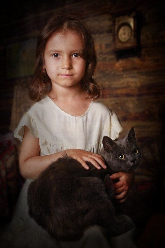 дети портрет девочка кошка Девочка с кошкой фото превью