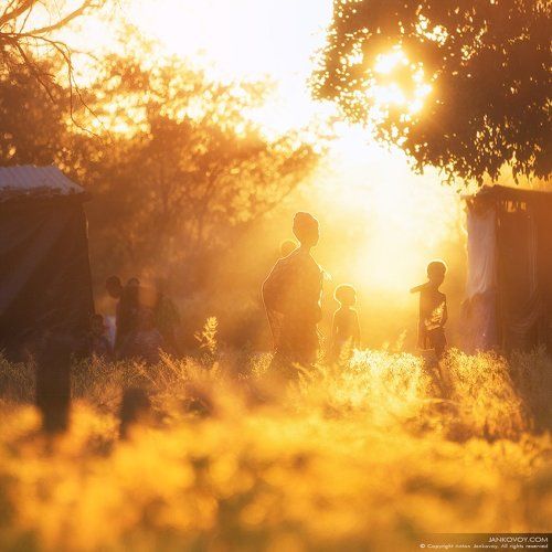 SAN PEOPLE (деревня Бушменов)