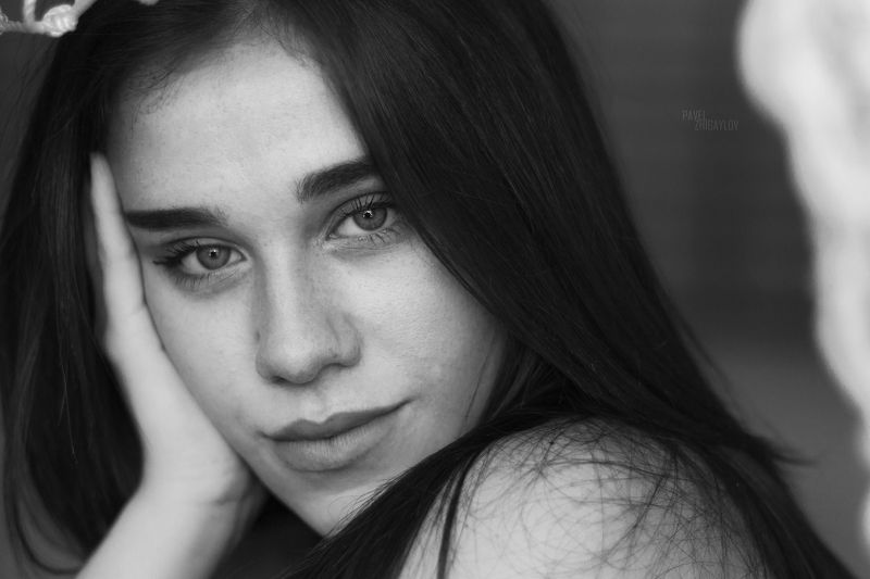 портрет, взгляд, чб Даша фото превью