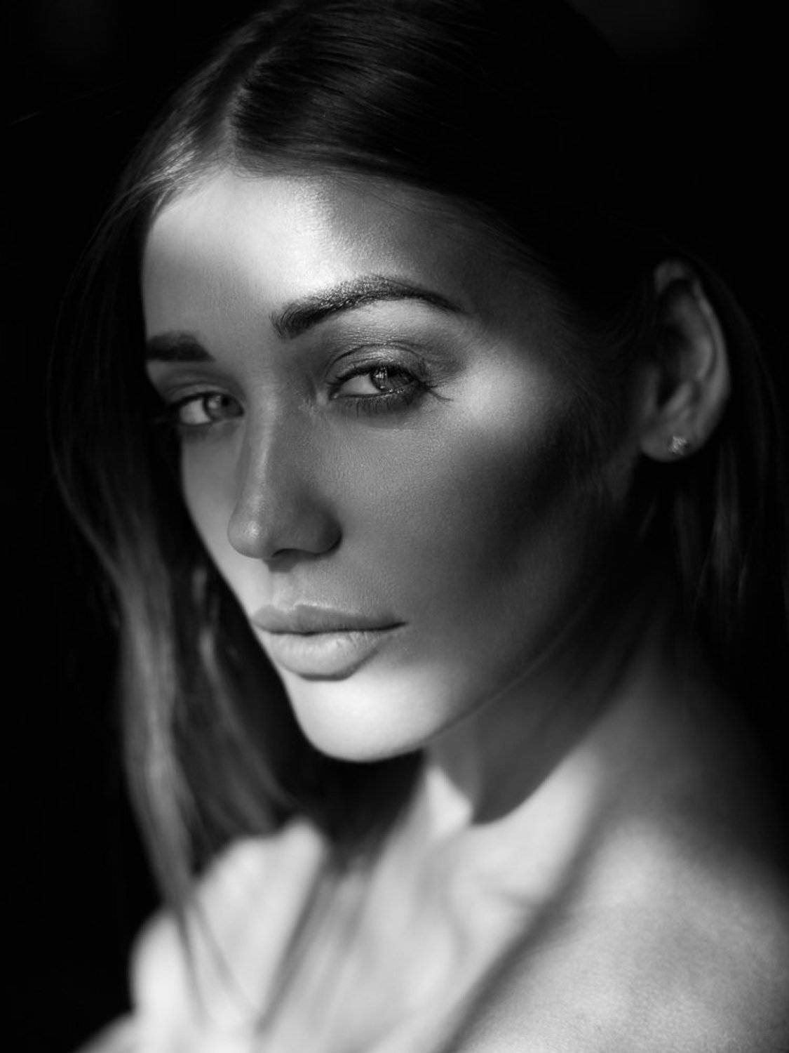 portrait,  girl,  eyes,  light,  beautiful,  natural,  russian,  canon,  look,  femme,  bnw,  mood,  emotion,  pose,  blackandwhite,  daylight,  inspiration,  amazing,  popular,  fineart,  headshot, , Дмитрий Бирюков