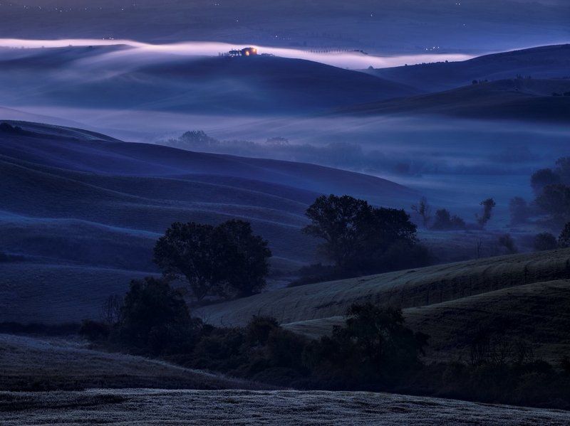 tuscany, toscana, belvedere Tuscany blue hour.. фото превью