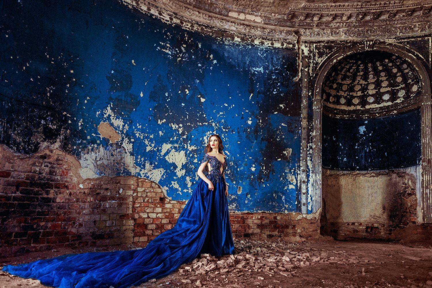 девушка, платье, усадьба, развалины, синий, замок, старый, солотин, мисс тамбовская область, Юрий Солотин