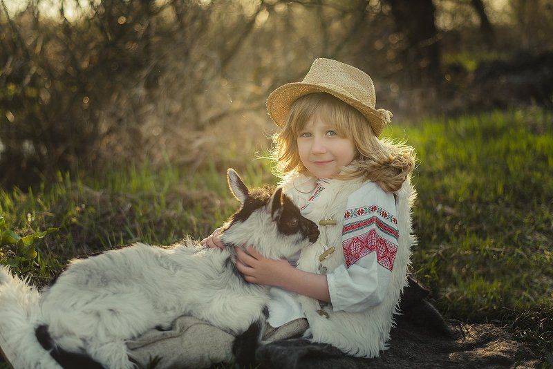 дети, природа, весна, мальчик, нежность, улыбка Яник фото превью