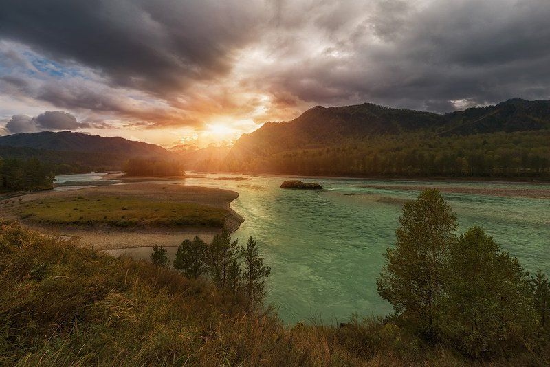 На исходе дня фото превью