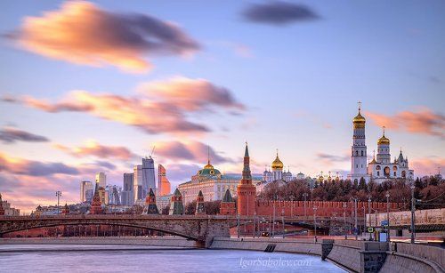 Облака плывут