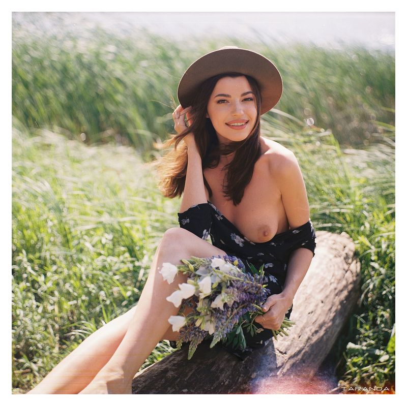 girl, kiev, ukraine, beach, summer, warm, cloudy, portrait, film, kodak, portra  фото превью