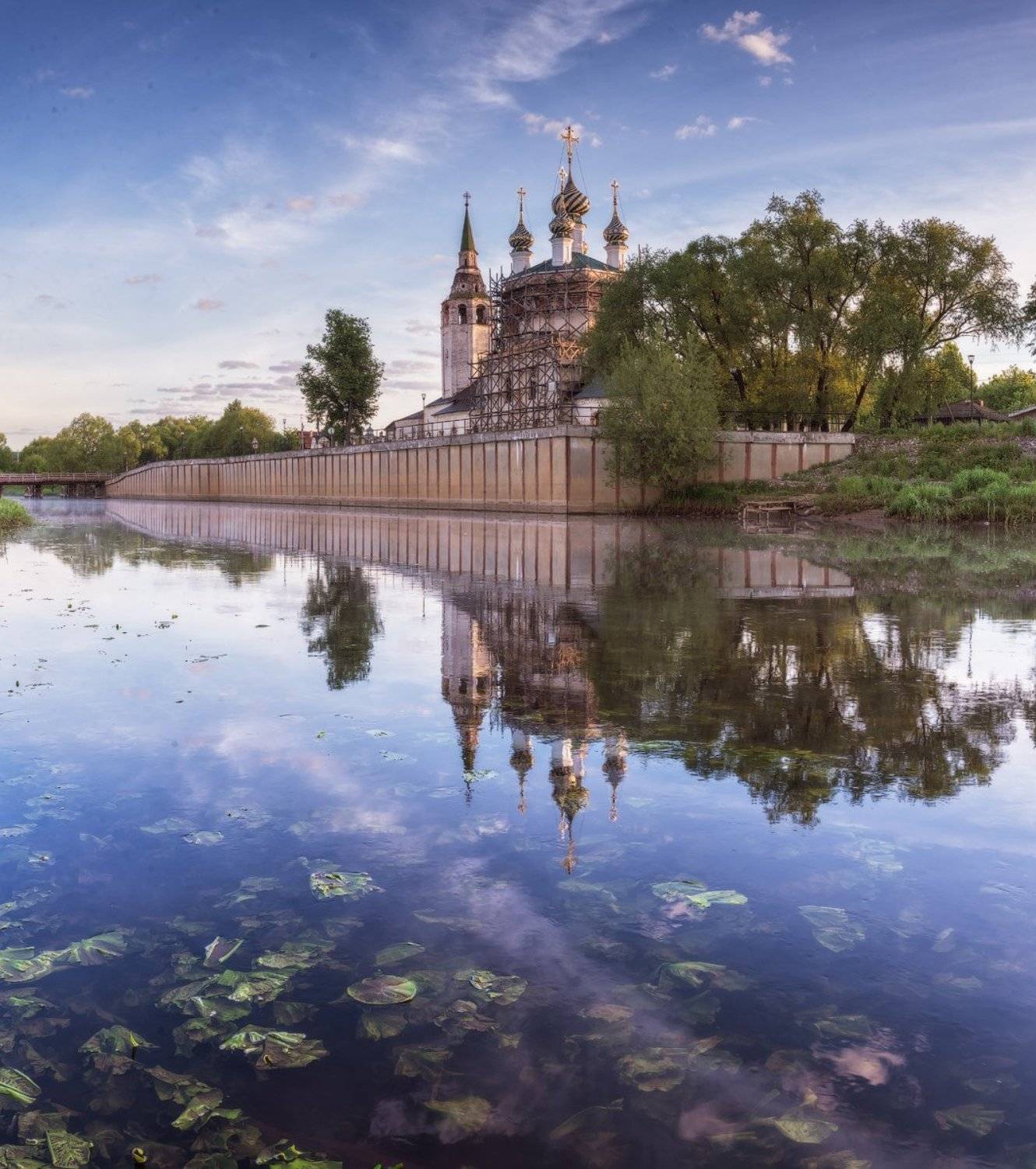 холуй, храм, православие, река, утро, отражение, Сергей Осетров