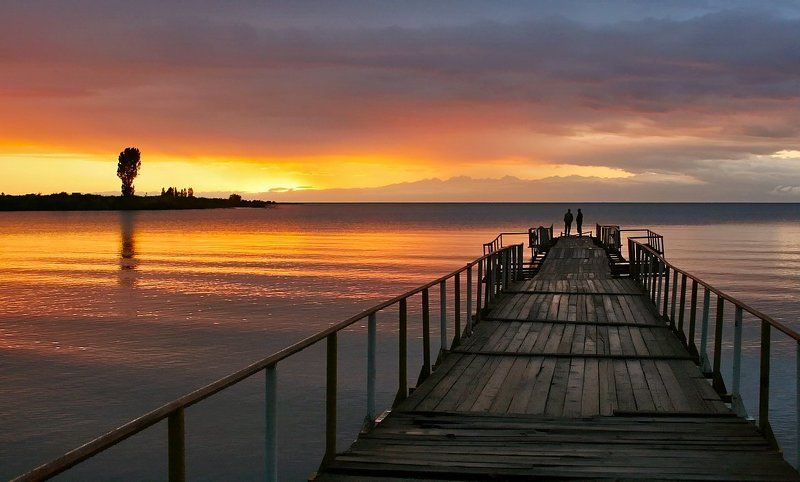 озеро, вечер, закат, разговор вечерний разговор (вариант) фото превью