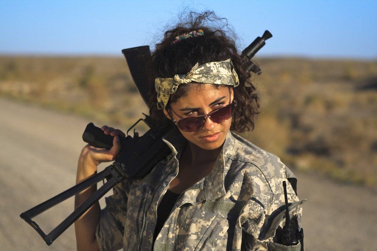 солдат, девушка, очки, автомат калашникова, акм, степь, камуфляж, форма, военная тематика, казахстан, Ilia Afanasieff
