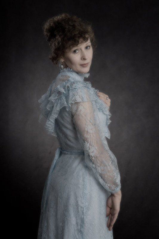 Дама в голубом фото превью