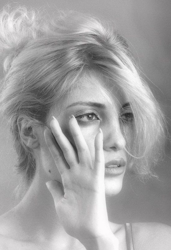 Emotion фото превью