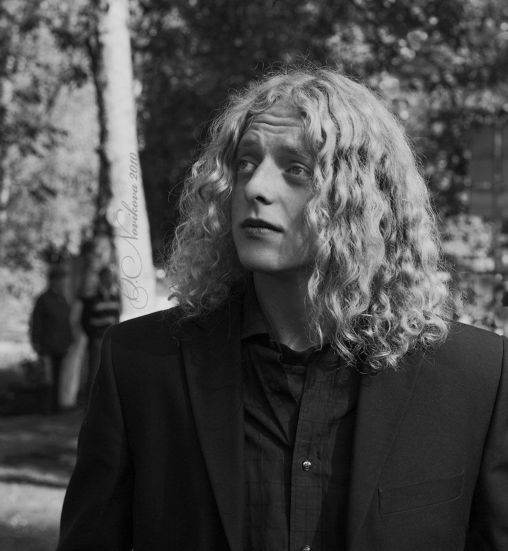 Артист фото превью