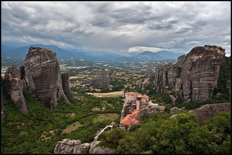 греция, метеоры, монастыри Метеоры, монастыри на скалах. фото превью
