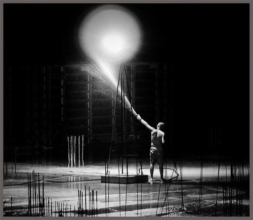 Пытаясь погасить светило...