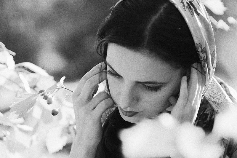 девушка, аленушка Алёнушка фото превью