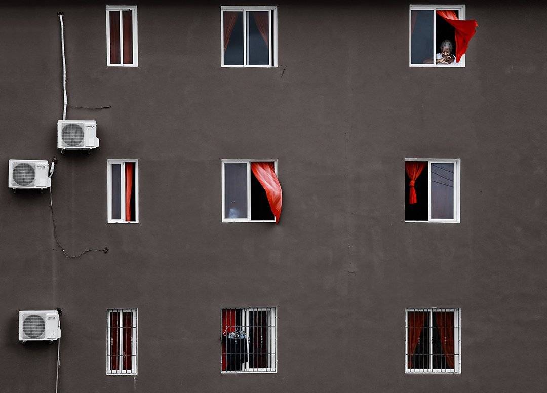 доминиканская республика, дом, стена, занавески, ветер, окна, кондиционер, штукатурка, бабушка, кондишка, ALLA SOKOLOVA