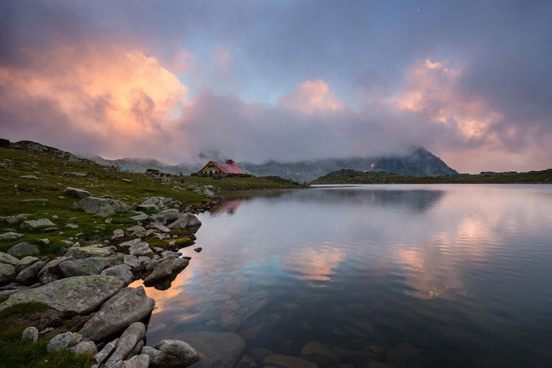 Горная хижина фото превью